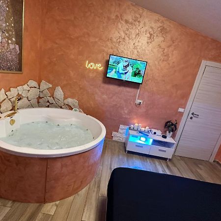 Atena Apartments B&B Gold 佩斯卡拉 外观 照片