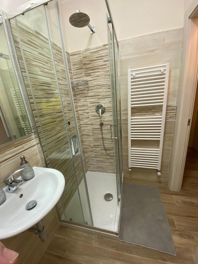 Atena Apartments B&B Gold 佩斯卡拉 外观 照片