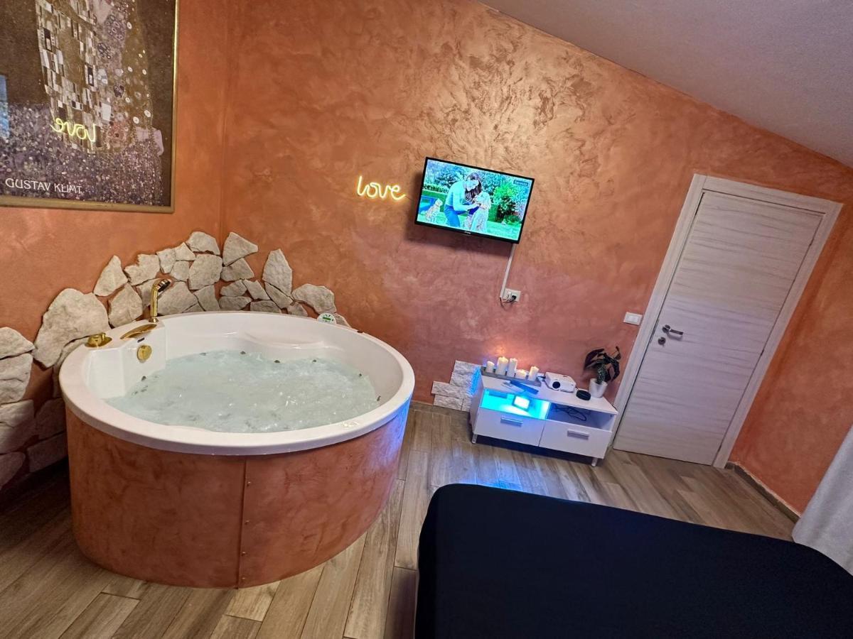 Atena Apartments B&B Gold 佩斯卡拉 外观 照片