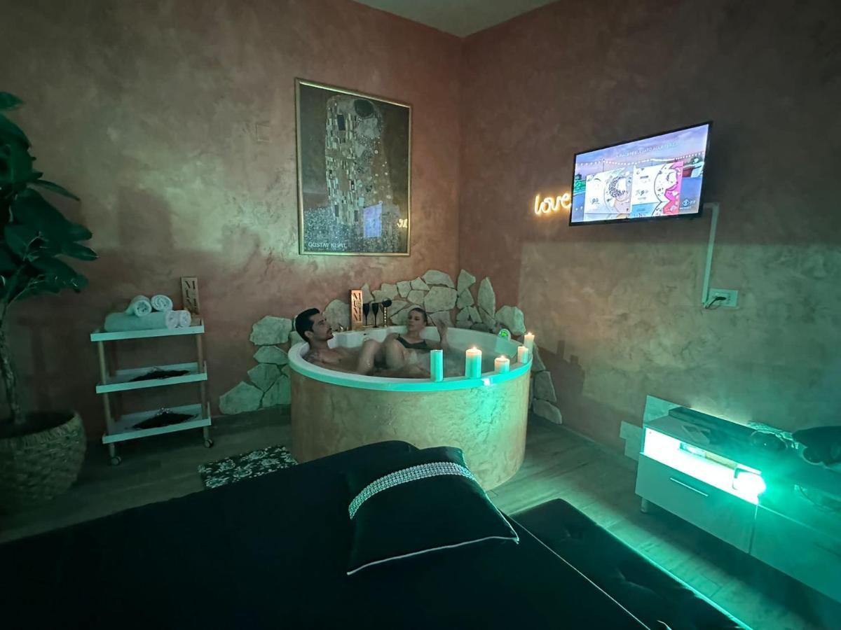 Atena Apartments B&B Gold 佩斯卡拉 外观 照片
